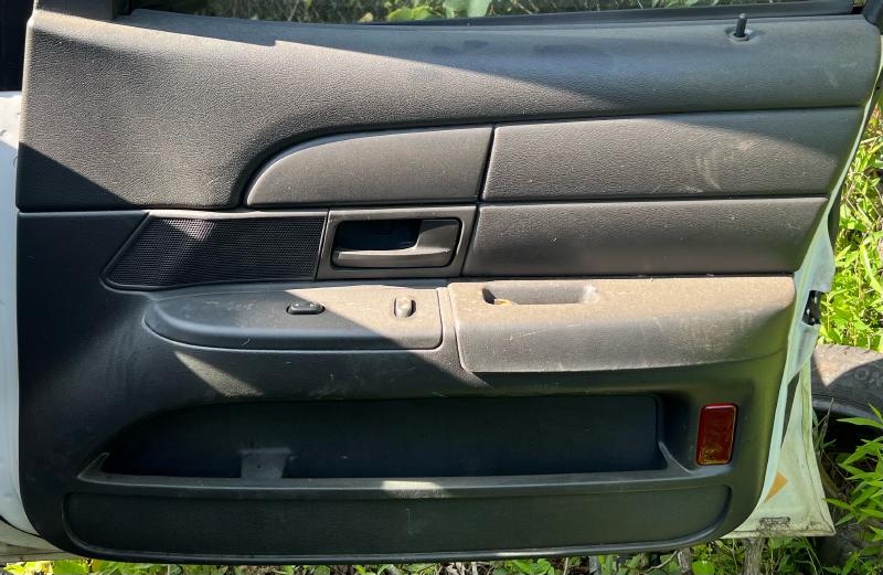 2007 2008 Ford Crown Victoria Front Door Trim Panel RH Passenger Side Black Manual Seats OEM 7W7Z5423942CC