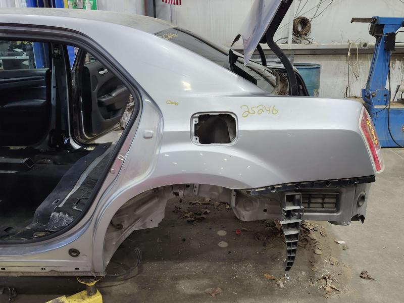 2013 Chrysler 300 Quarter Panel