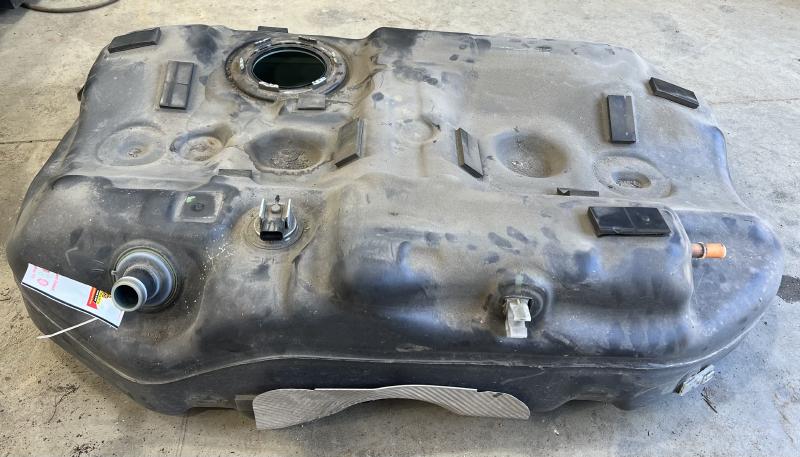 2015 - 2019 Hyundai Sonata Fuel Tank Assembly OEM 31150C2500