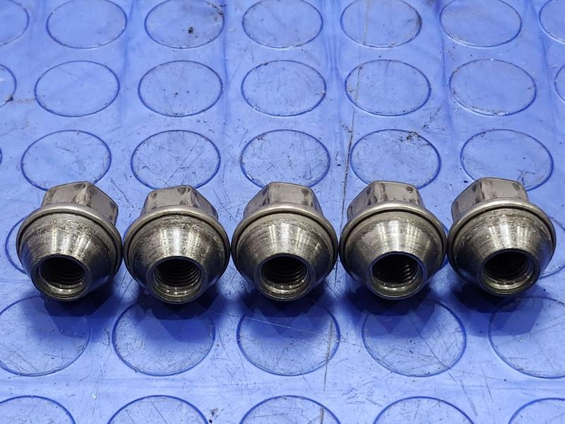 2016 Ford Escape Lug Nuts