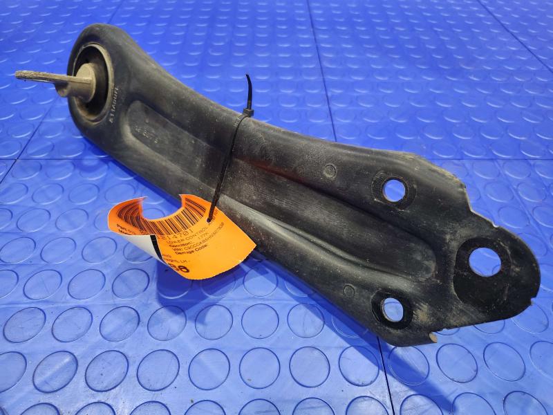 2017 Chrysler 200 Lower Control Arm Rr