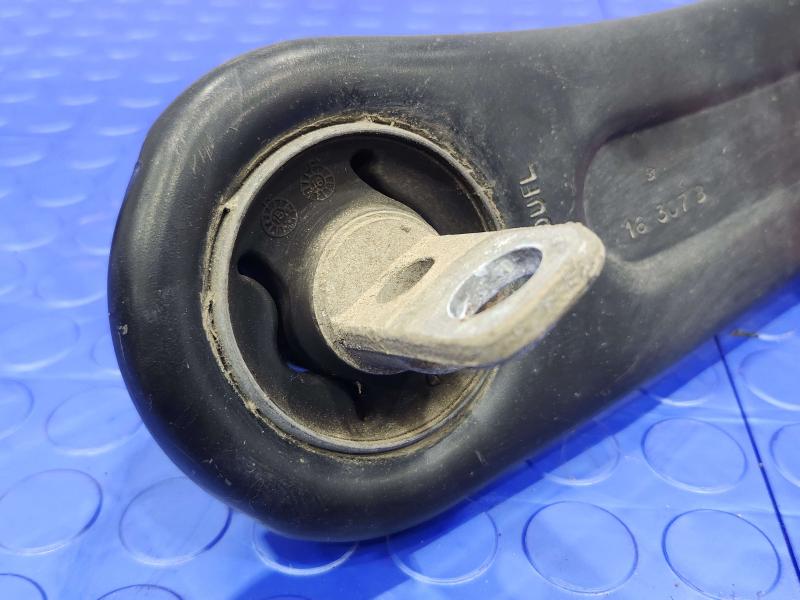 2017 Chrysler 200 Lower Control Arm Rr