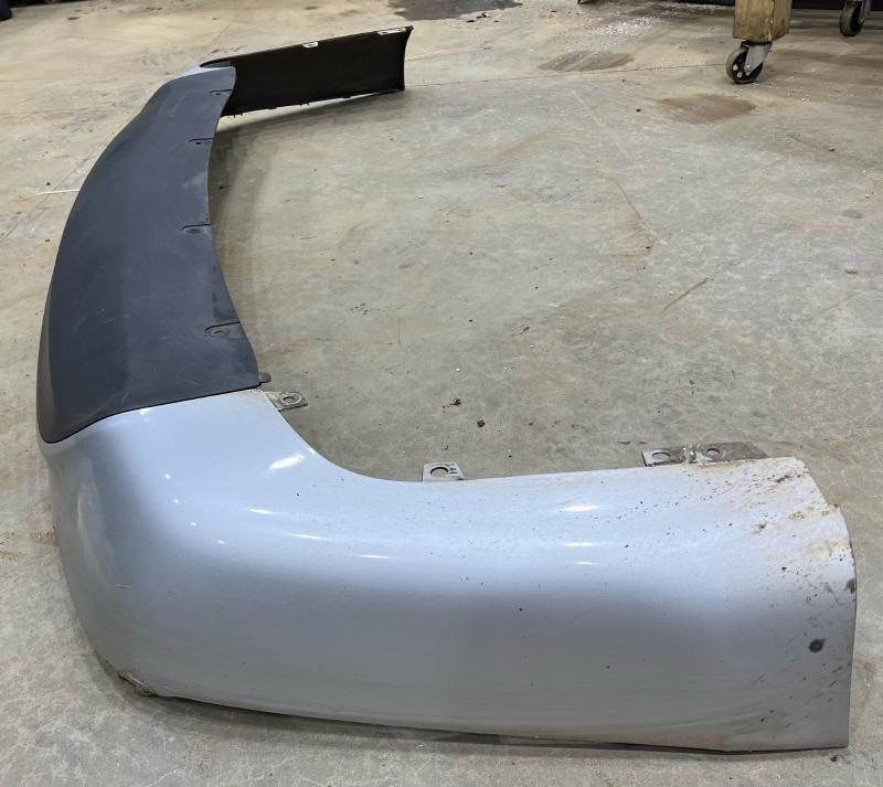 2016 Kia Sedona Bumper Cover - Rear
