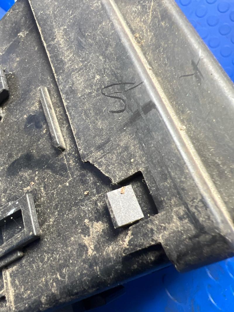 2015 Ford Focus 1.0L Ecoboost Engine Compartment Fuse Box Relay Junction Block OEM F1EZ14290GHB