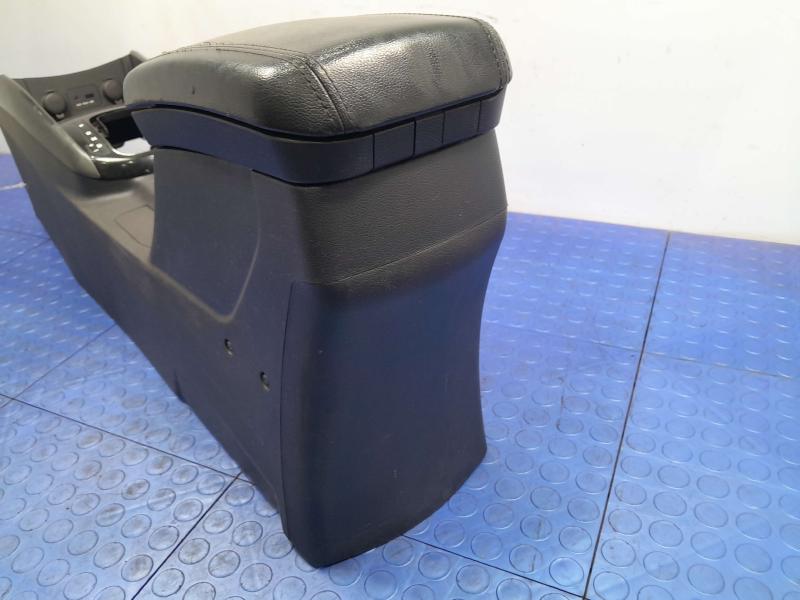 2013 Kia Forte Front Console