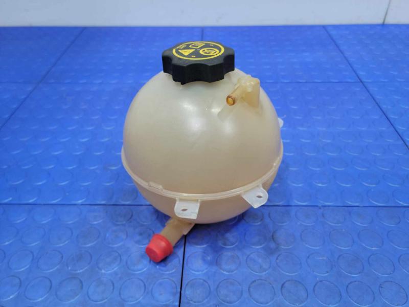 2018 Chevrolet Malibu Coolant Recovery Bottle