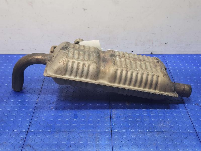 2003 Lincoln Town Car Muffler