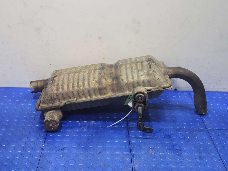 2003 Lincoln Town Car Muffler