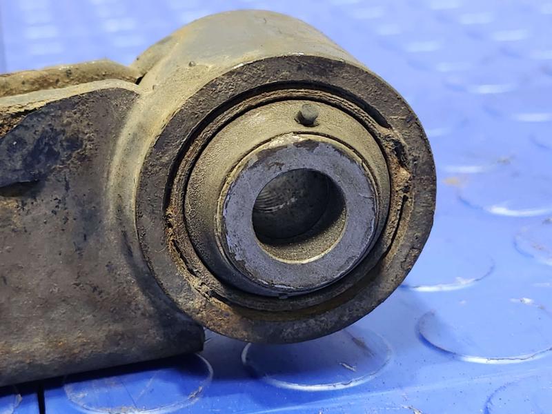 2016 Nissan Rogue Lower Control Arm Rr