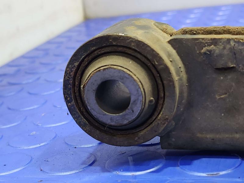 2016 Nissan Rogue Lower Control Arm Rr