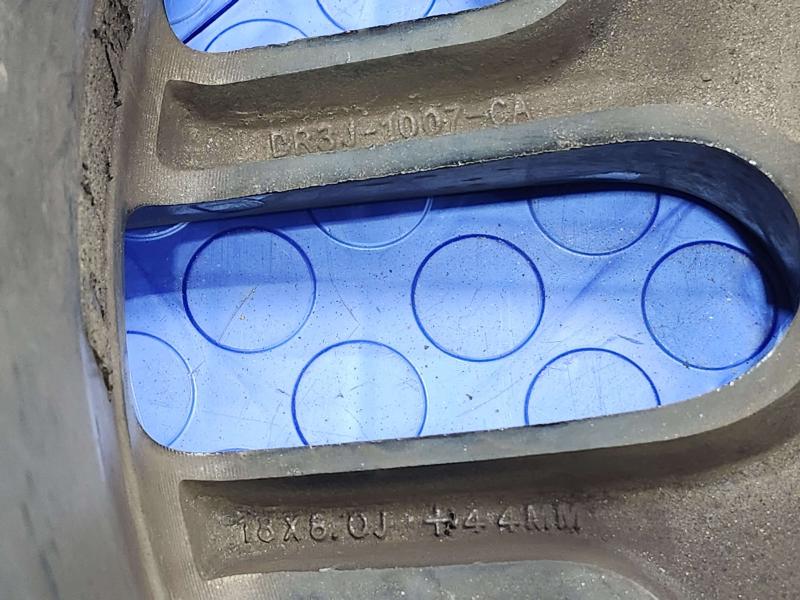 2014 Ford Mustang Wheel