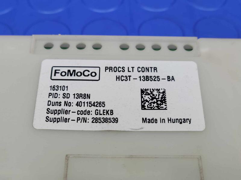 2017 Ford F-250 F-350 Lighting Control Module Genuine OEM HC3T13B525BA