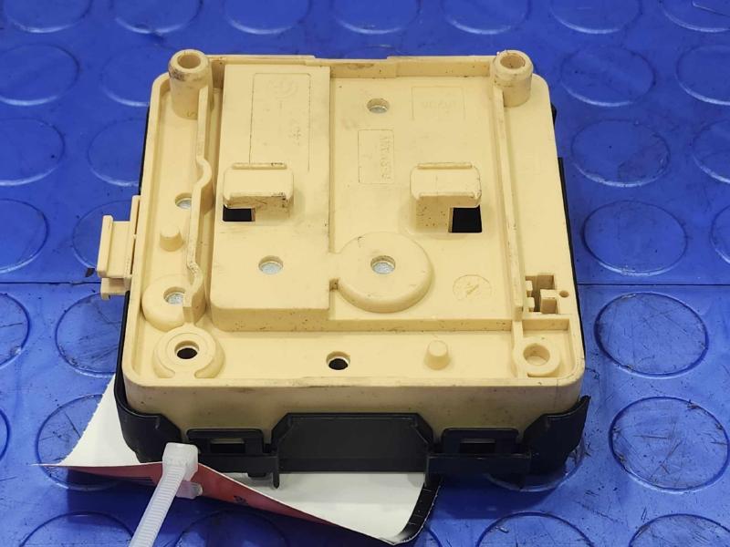 2006 BMW Z4 Cabin Fuse Box