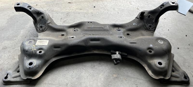 2014 Hyundai Veloster Crossmember/Cradle/Undercarria