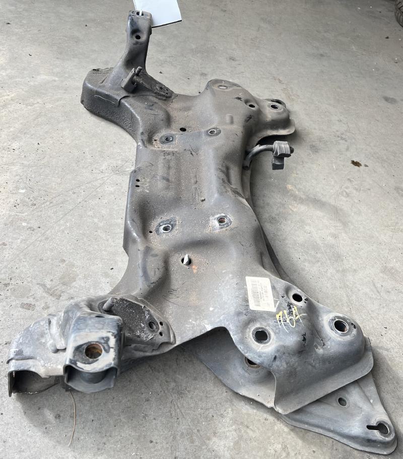2014 Hyundai Veloster Crossmember/Cradle/Undercarria