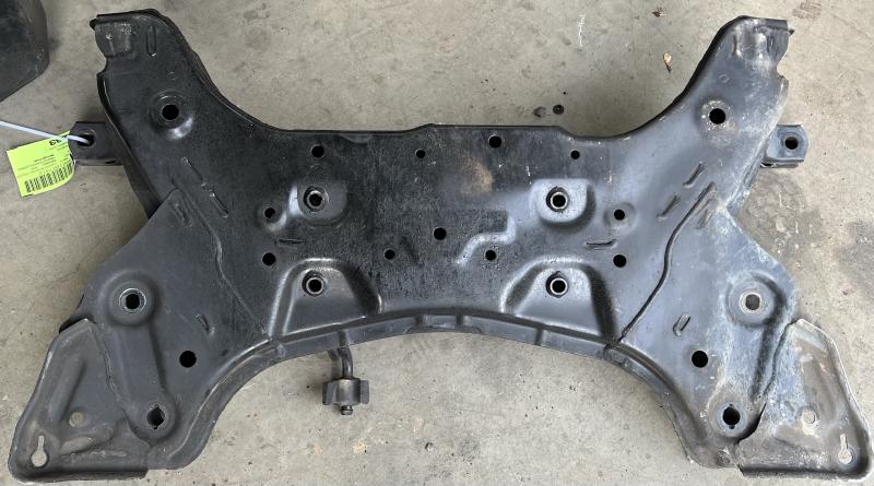 2014 Hyundai Veloster Crossmember/Cradle/Undercarria