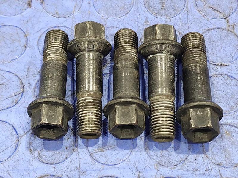 2012 Mercedes ML-Class Lug Nuts