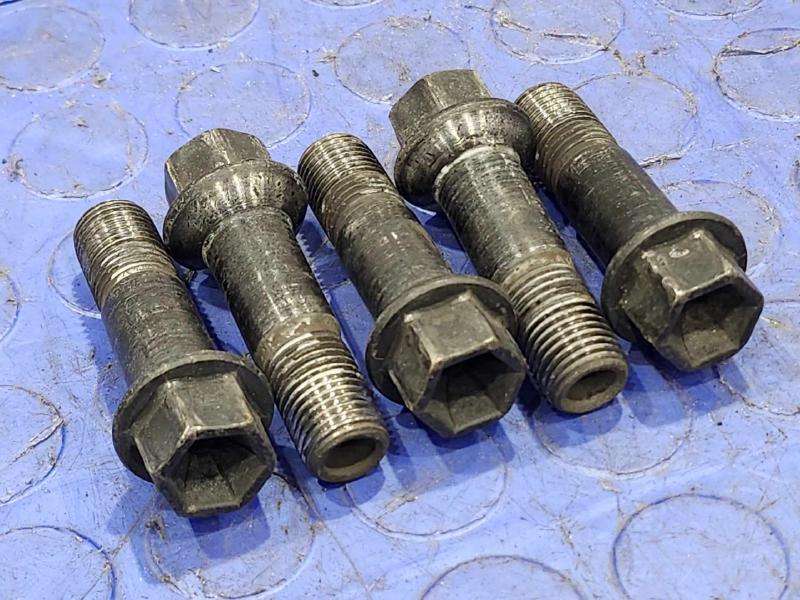 2012 Mercedes ML-Class Lug Nuts