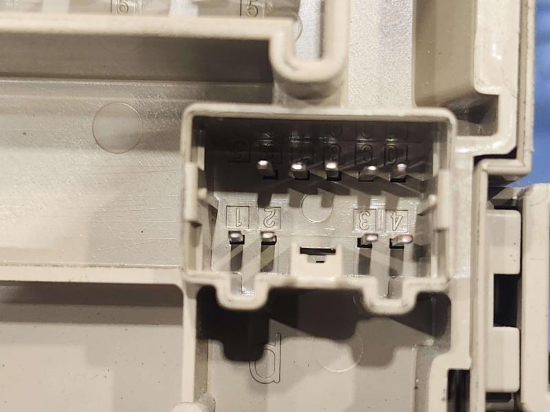 2015 Subaru Forester Cabin Fuse Box
