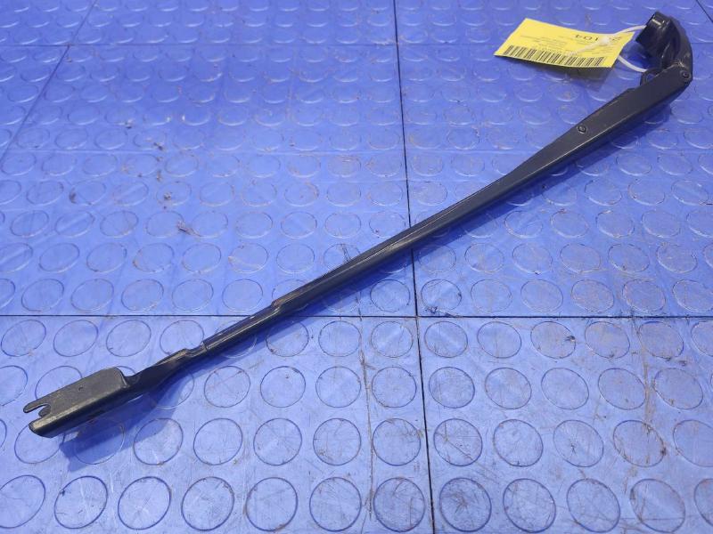 2016 Toyota Prius Wiper Arm