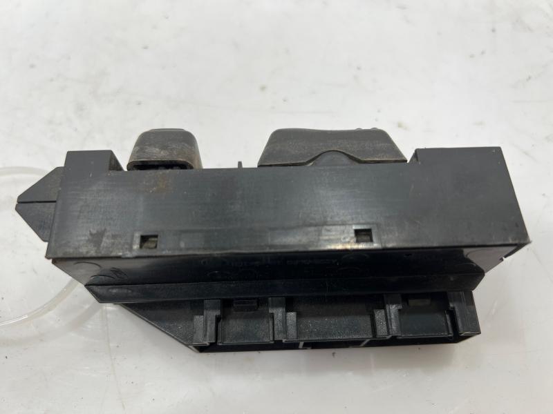 2001 GMC Sierra 1500 Door Switch Front