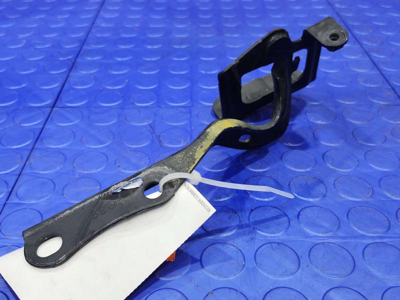 2010 Toyota Prius Hood Hinge