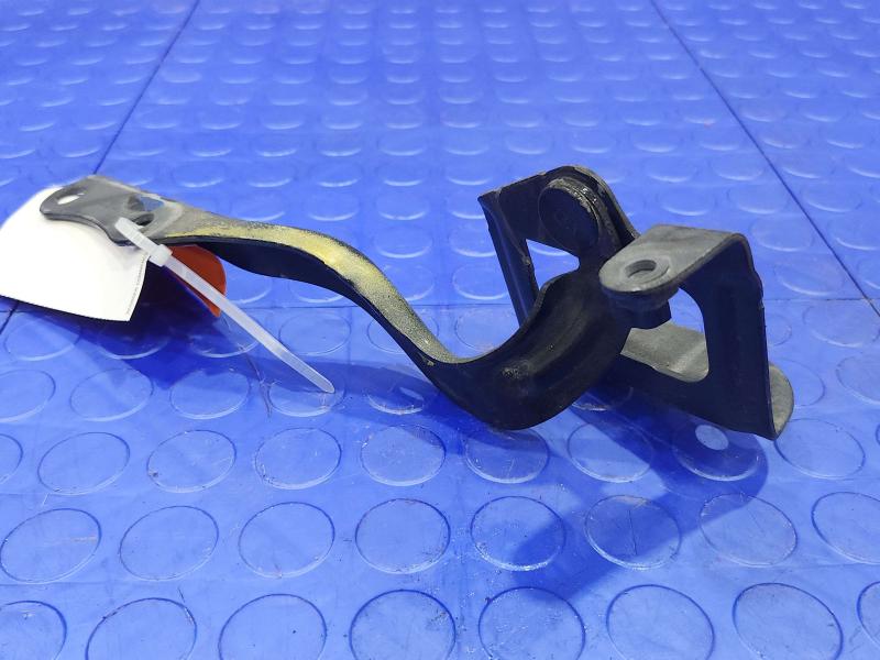 2010 Toyota Prius Hood Hinge