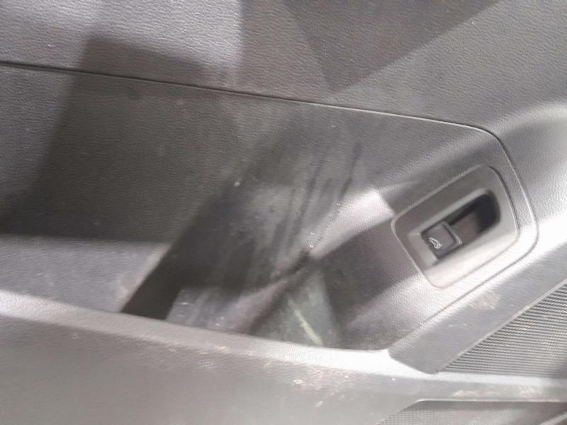 2018 Volkswagen Atlas Front Door Trim Panel