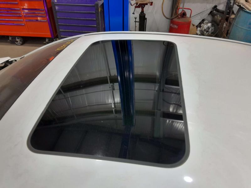 2010-2013 Kia Forte Koup Sunroof Glass Assembly with Tracks and Motor OEM 816101M200