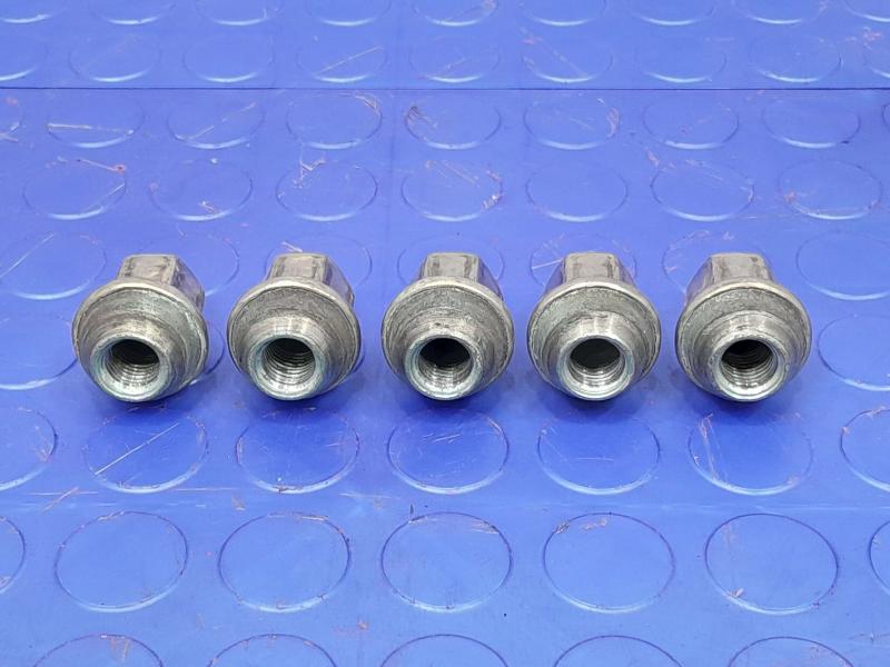 2018 Chevrolet Malibu Lug Nuts