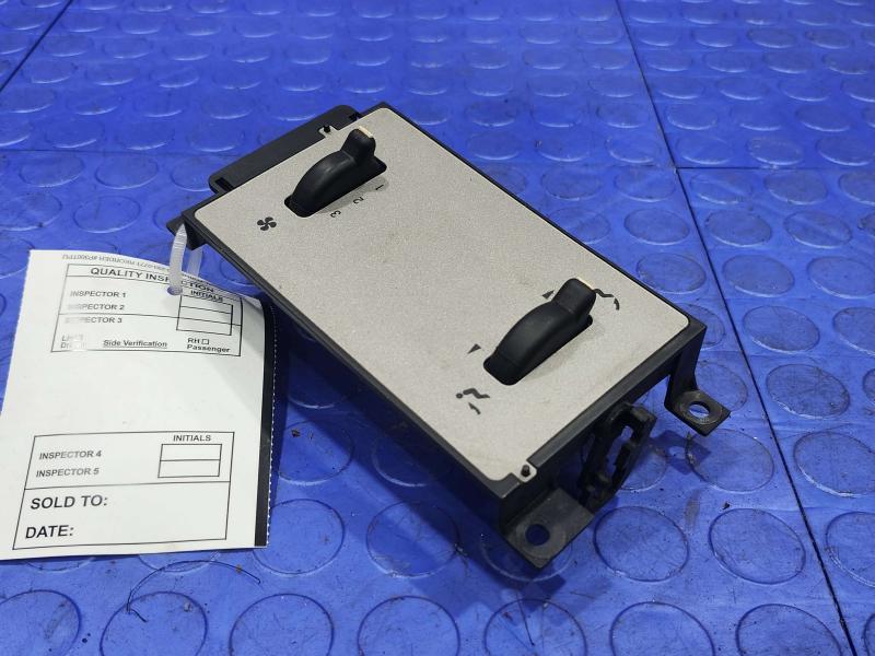 2004 Ford Explorer Heater A/C Control