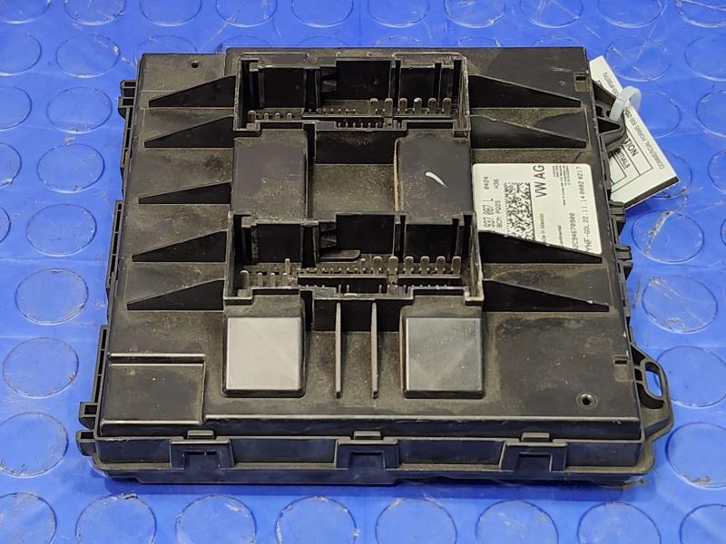 2015 Volkswagen Beetle 1.8L Hatchback Body Control Module BCM OEM 5C0937087L