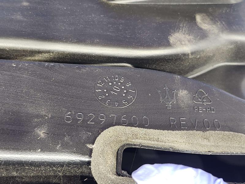 2011 Maserati Quattroporte Front Console