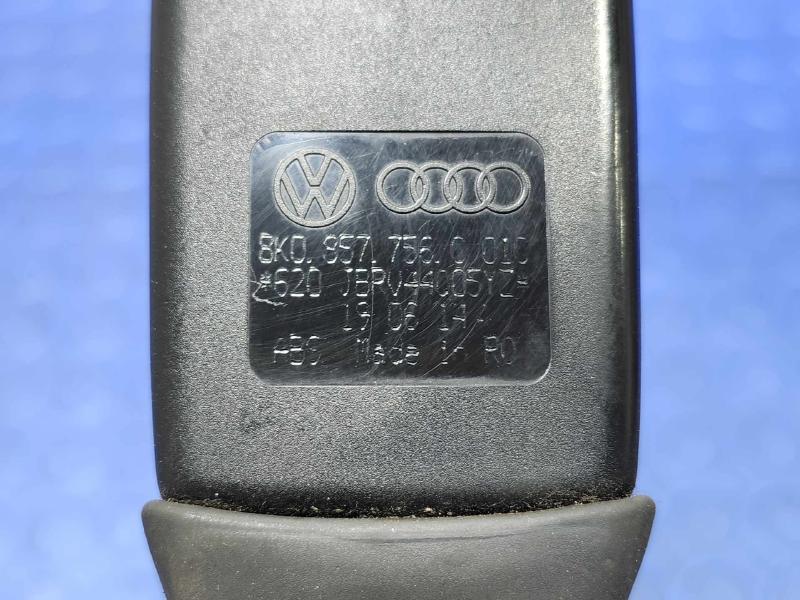 2015 Audi A4 Front Seat Belt