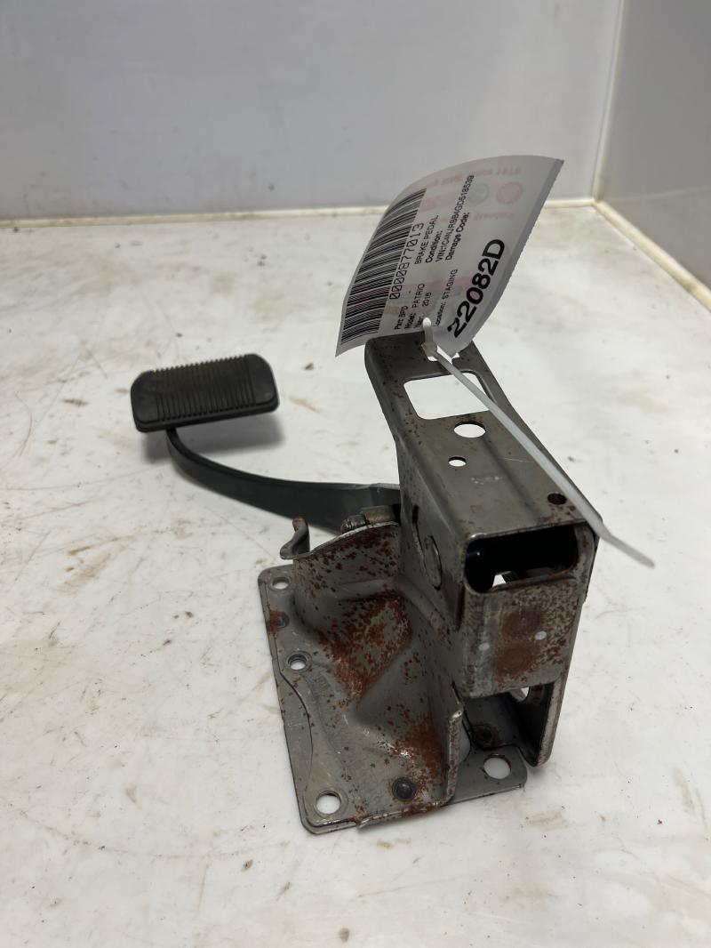 2011 - 2017 Jeep Patriot Brake Pedal Assembly w/ Bracket OEM