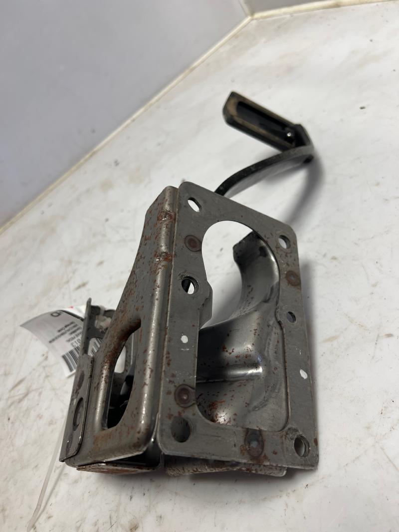 2011 - 2017 Jeep Patriot Brake Pedal Assembly w/ Bracket OEM