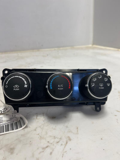 2016 Jeep Patriot Heater A/C Control