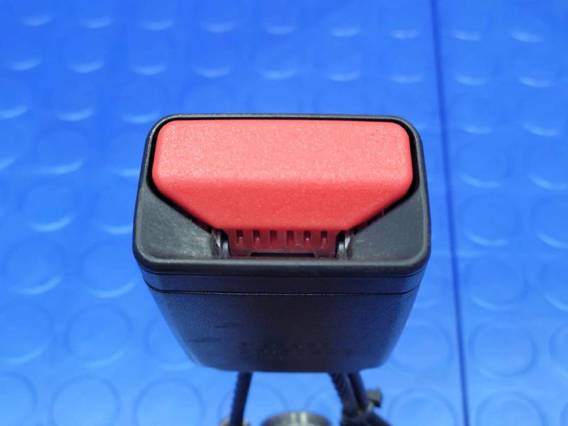 2016 Volvo XC90 Front Seat Belt