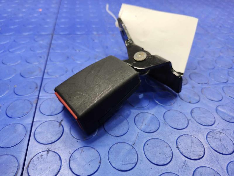 2018 Jeep Compass Rear Seat Belt