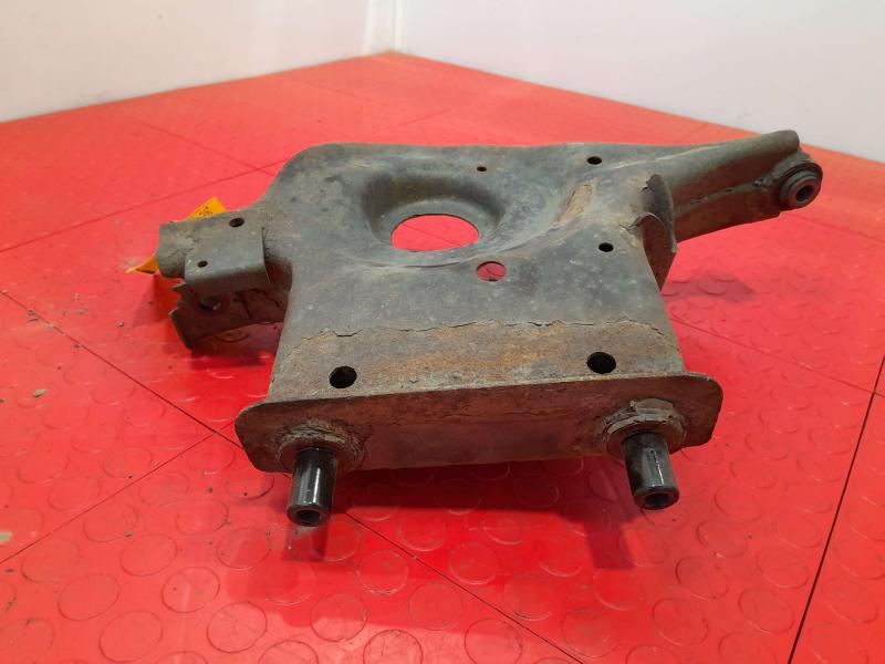 2015 Nissan Altima Lower Control Arm Rr