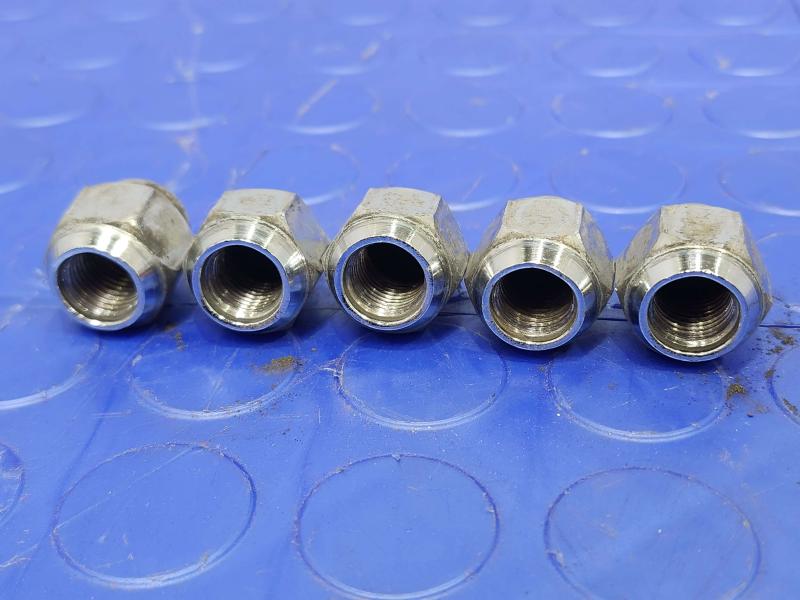 2020 Subaru Forester Lug Nuts