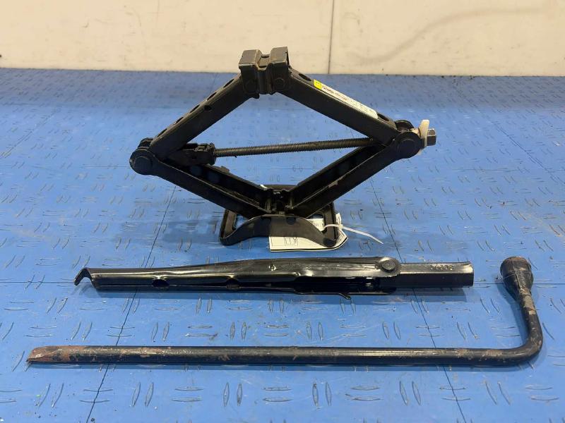 2012 Jeep Compass Jack Assembly