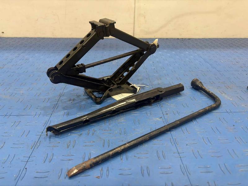 2012 Jeep Compass Jack Assembly