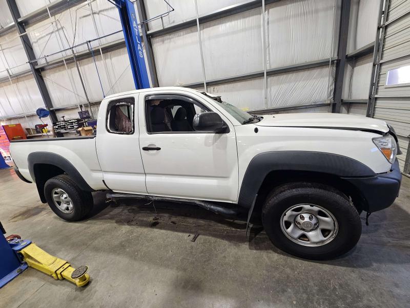 2015 Toyota Tacoma Front Door Regulator