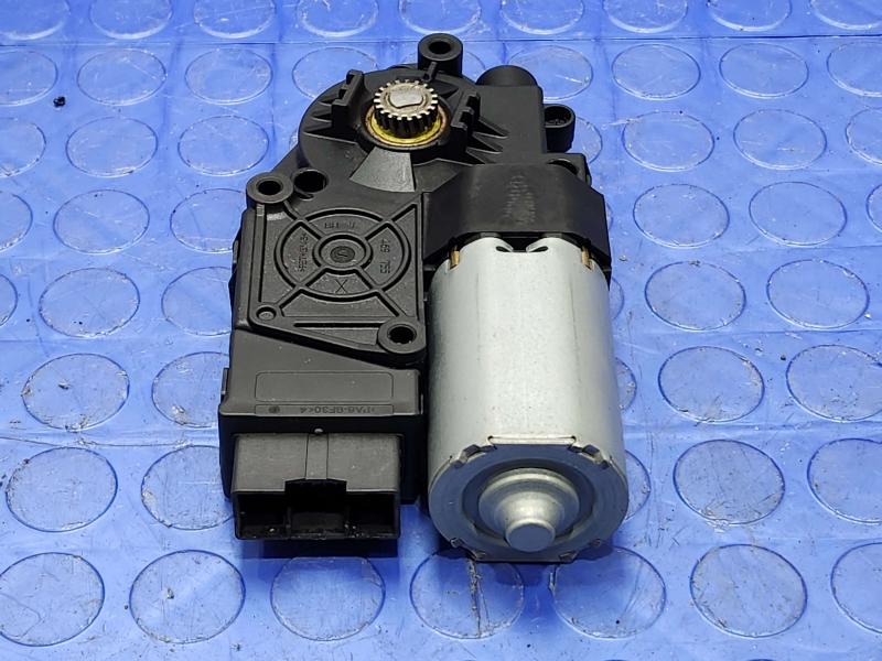 2017-2019 Jaguar XE XF Sunroof Motor Module Assembly Genuine OEM JX7353508AA