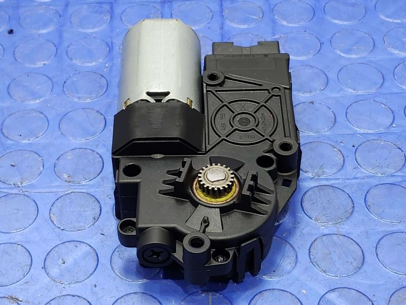 2017-2019 Jaguar XE XF Sunroof Motor Module Assembly Genuine OEM JX7353508AA