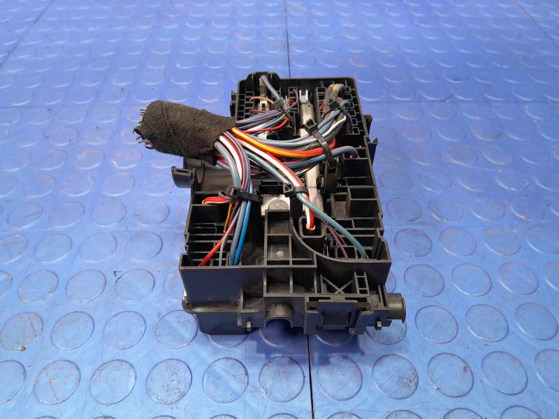 2018 Volvo S90 Cabin Fuse Box