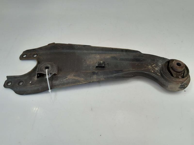 2014 Kia Sedona Lower Control Arm Rr