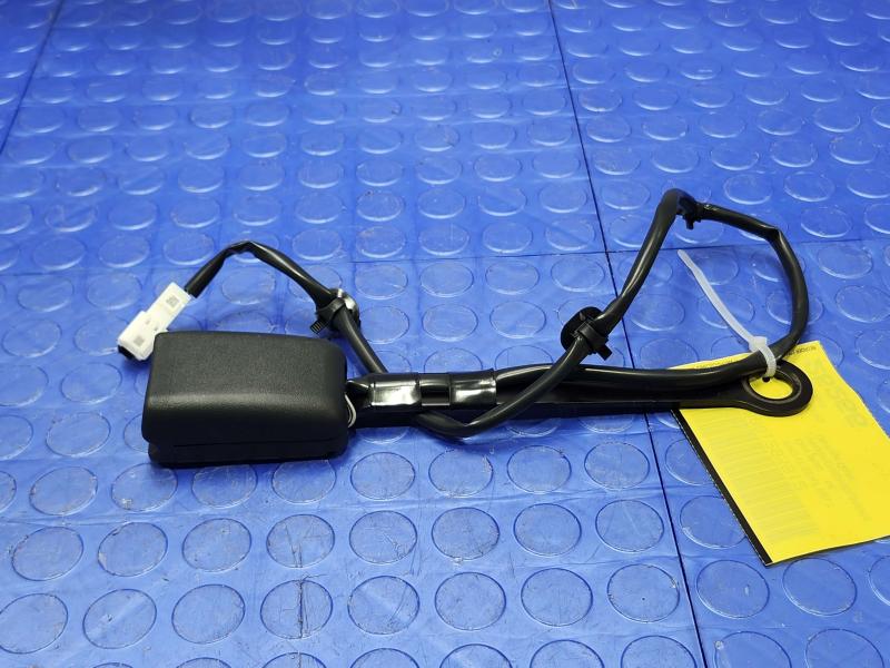 2025 Nissan Versa Front Seat Belt