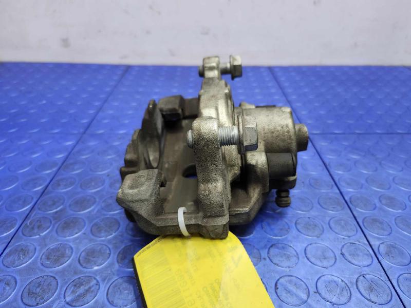 2013 Volkswagen Beetle Caliper